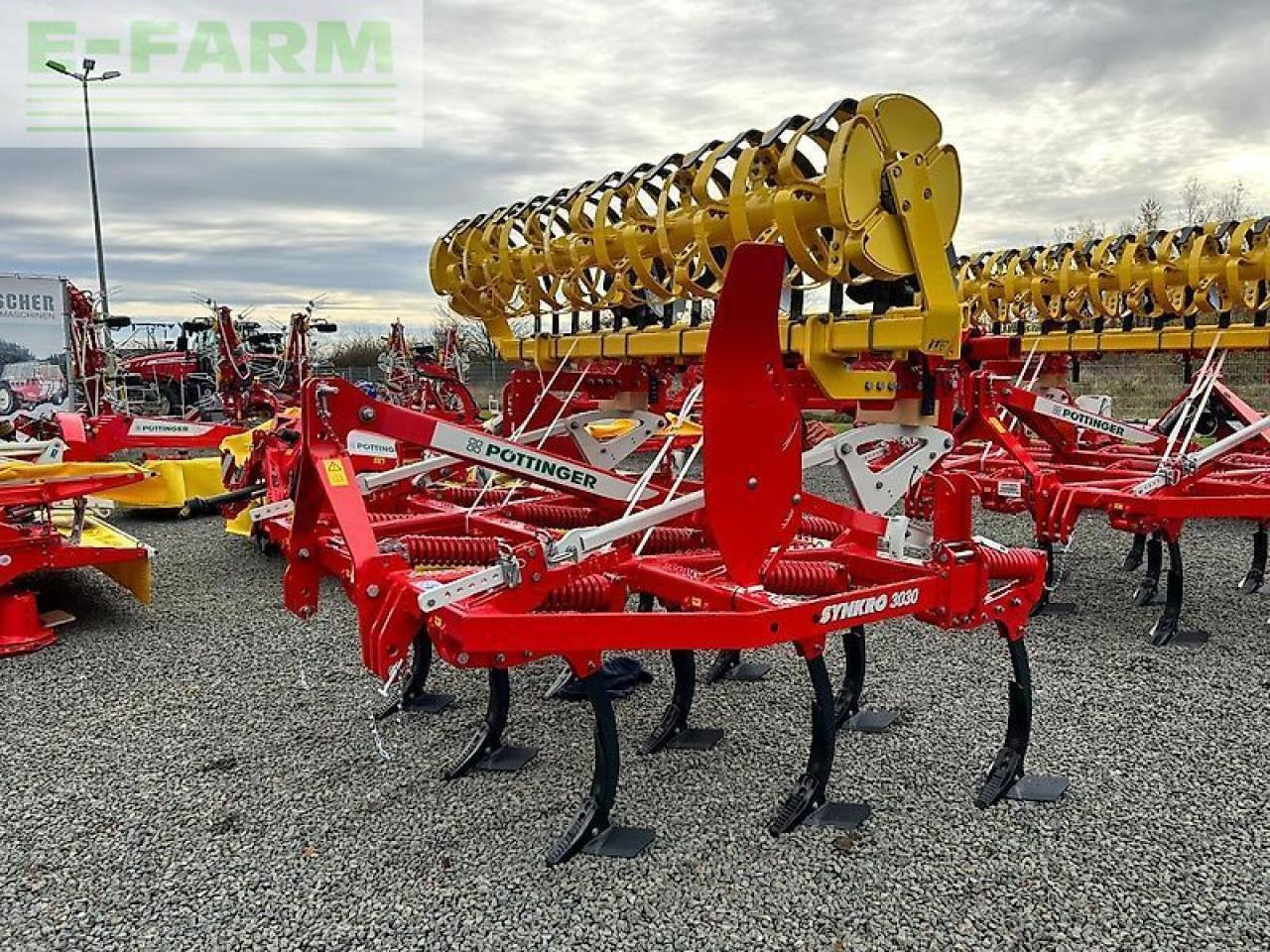 Pöttinger synkro 3030 nova - Kultivátor: 2 kép. Pöttinger synkro 3030 nova - Kultivátor: 2 kép.