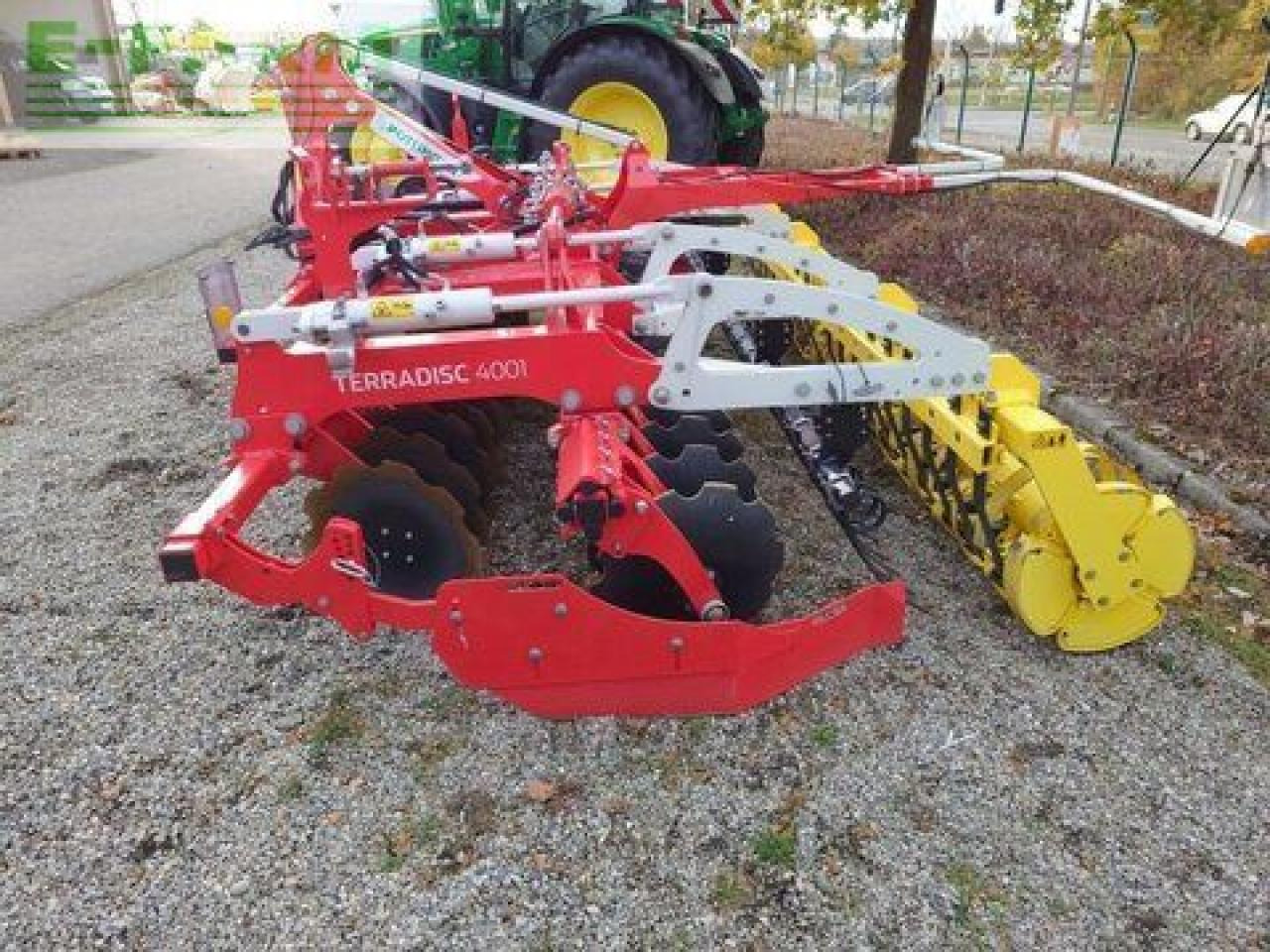 Pöttinger terradisc 4001 k scheibenegge - Tárcsás borona: 4 kép. Pöttinger terradisc 4001 k scheibenegge - Tárcsás borona: 4 kép.