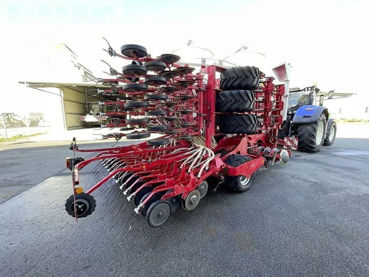 Pöttinger terrasem c6 artis plus - Szemenkénti vetőgép: 4 kép. Pöttinger terrasem c6 artis plus - Szemenkénti vetőgép: 4 kép.