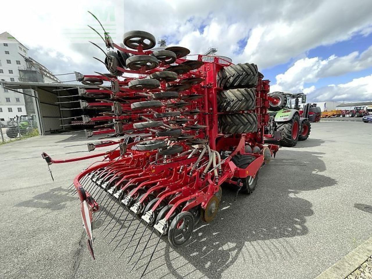 Pöttinger terrasem v 6000 d - Szemenkénti vetőgép: 5 kép. Pöttinger terrasem v 6000 d - Szemenkénti vetőgép: 5 kép.