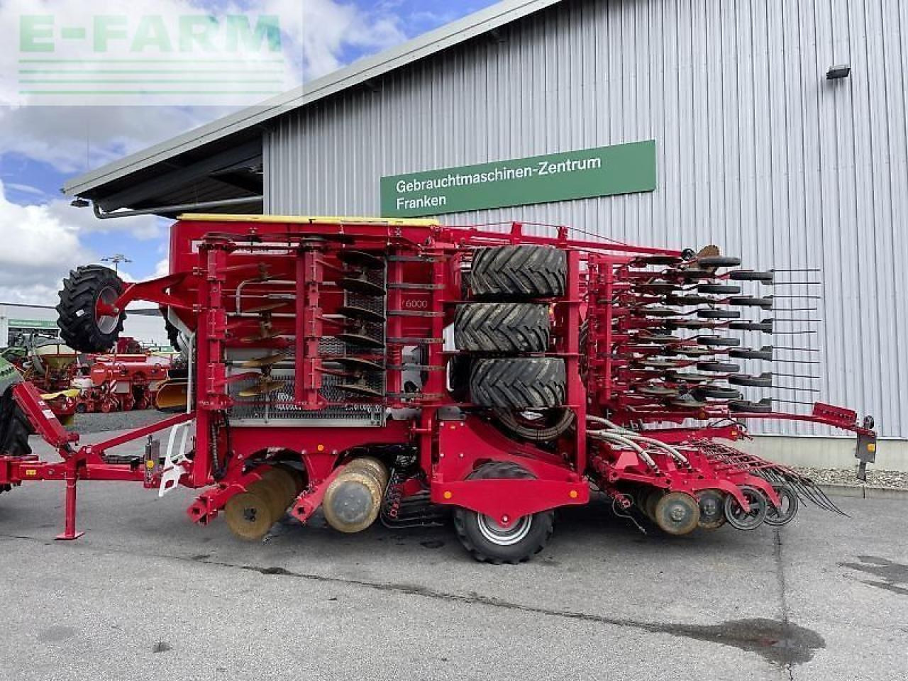 Pöttinger terrasem v 6000 d - Szemenkénti vetőgép: 2 kép. Pöttinger terrasem v 6000 d - Szemenkénti vetőgép: 2 kép.
