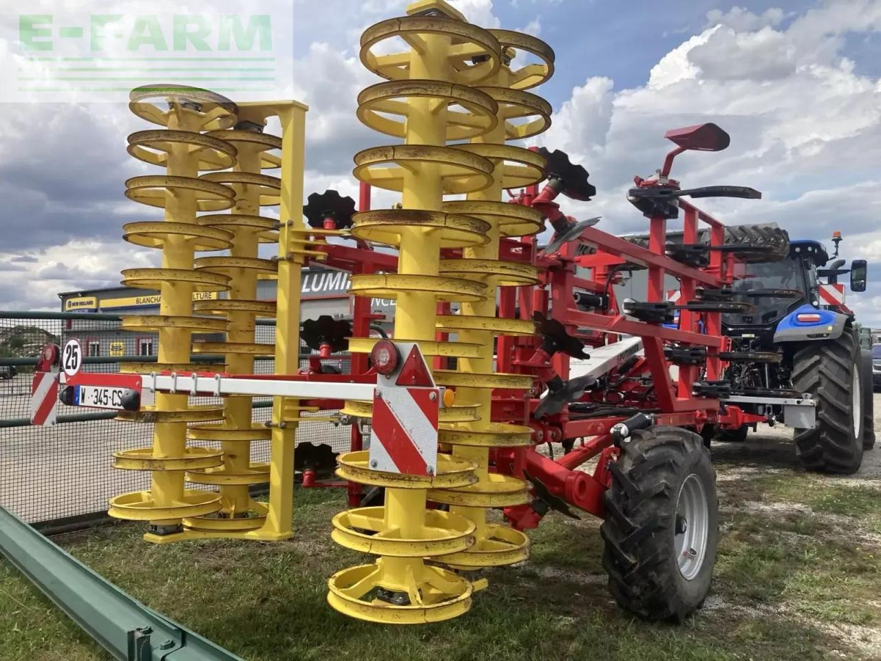 Pöttinger terria 5030 - Kultivátor: 3 kép. Pöttinger terria 5030 - Kultivátor: 3 kép.