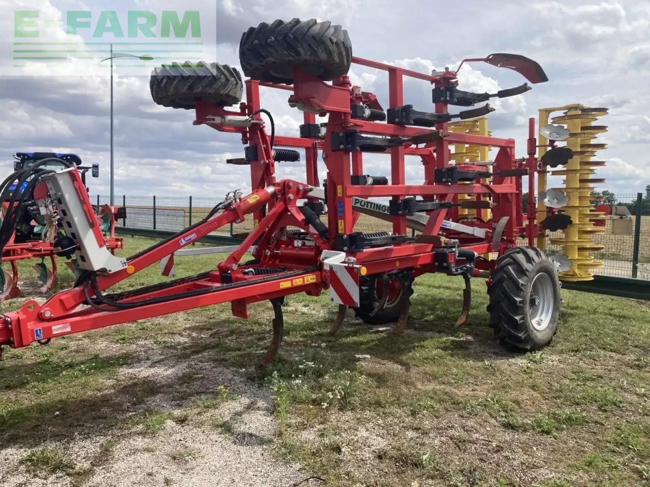 Pöttinger terria 5030 - Kultivátor: 1 kép. Pöttinger terria 5030 - Kultivátor: 1 kép.