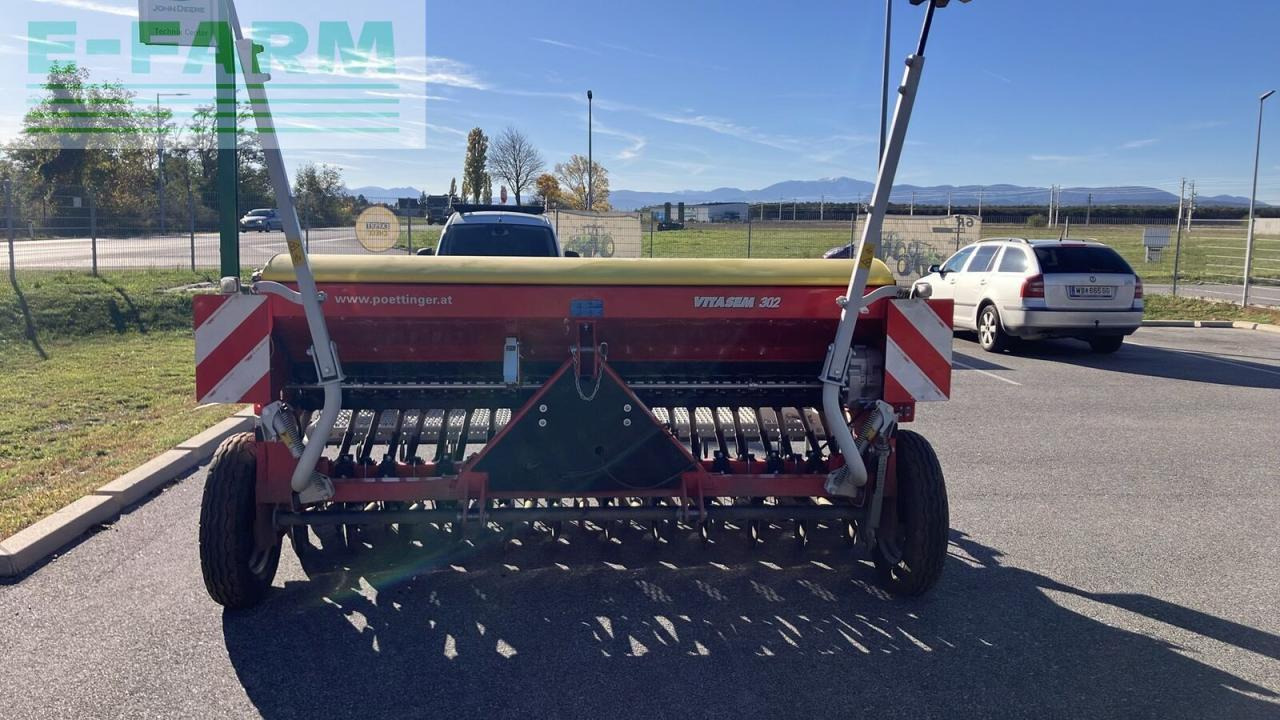 Pöttinger vitasem 302 - Szemenkénti vetőgép: 5 kép. Pöttinger vitasem 302 - Szemenkénti vetőgép: 5 kép.