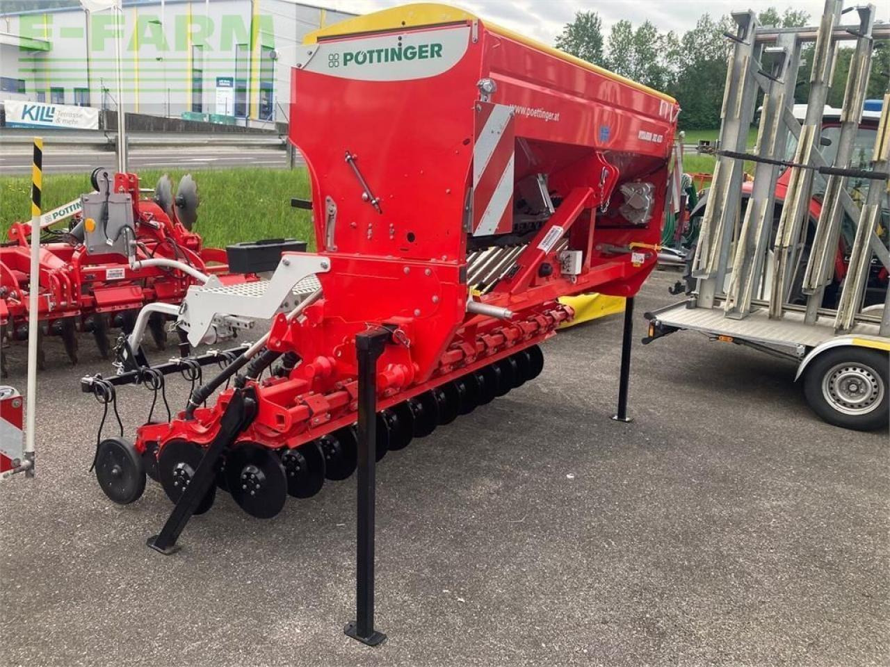 Pöttinger vitasem 302 add - Szemenkénti vetőgép: 4 kép. Pöttinger vitasem 302 add - Szemenkénti vetőgép: 4 kép.