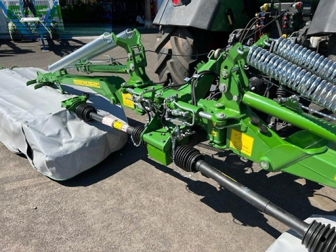 Pronar pdd 830 schmetterlings mähwerk hydr. anfahrsicherung - Fűkasza: 5 kép. Pronar pdd 830 schmetterlings mähwerk hydr. anfahrsicherung - Fűkasza: 5 kép.