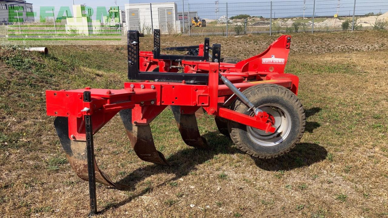 Quivogne SS08 - Kultivátor: 5 kép. Quivogne SS08 - Kultivátor: 5 kép.