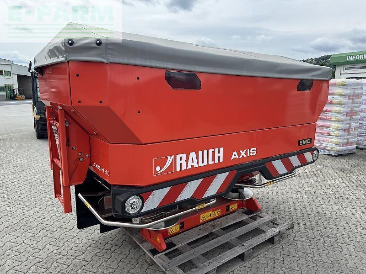 Rauch axis h 30.2 emc+w isobus - Műtrágyaszóró: 2 kép. Rauch axis h 30.2 emc+w isobus - Műtrágyaszóró: 2 kép.