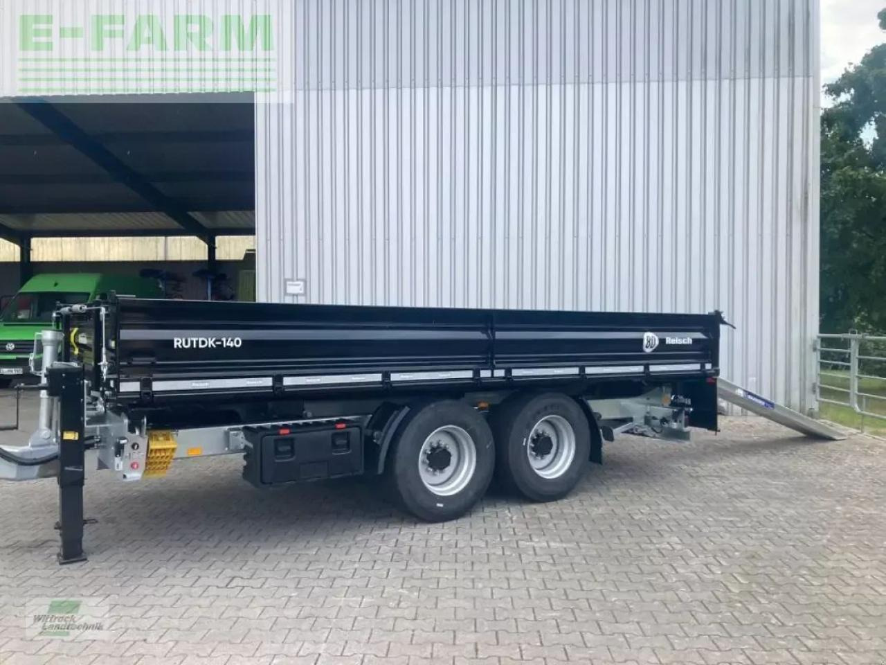 Reisch rutdk-140.513 - Mezőgazdasági billenőpótkocsi: 1 kép. Reisch rutdk-140.513 - Mezőgazdasági billenőpótkocsi: 1 kép.