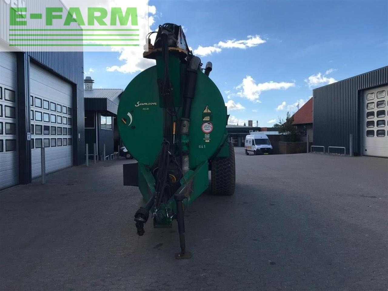 Szippantó tartálykocsi Samson pg 20: 6 kép. Szippantó tartálykocsi Samson pg 20: 6 kép.