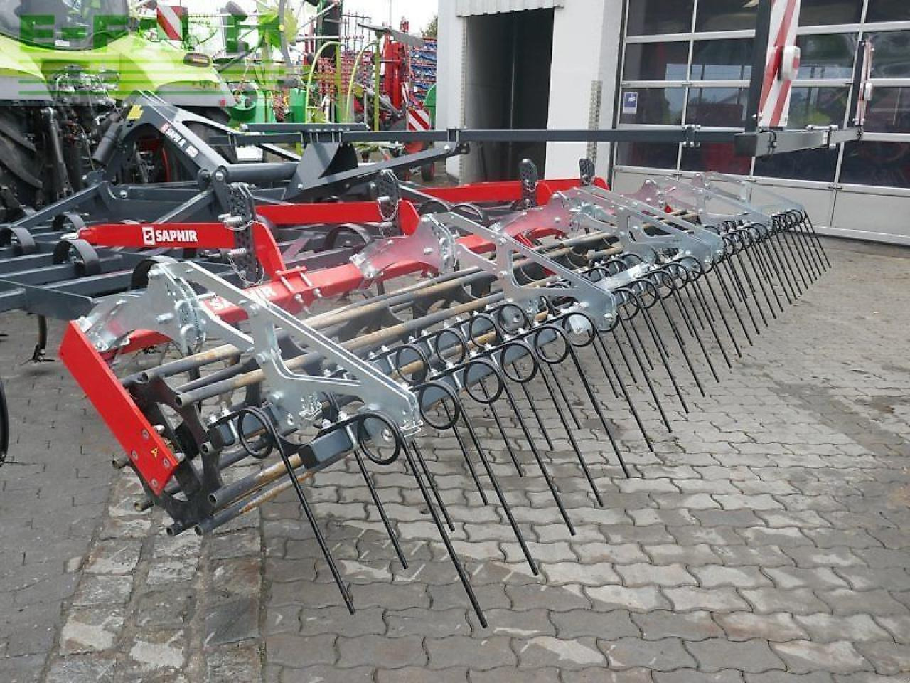 Saphir großfederzinkenegge allstar longline 501 - eingesetzt - Kultivátor: 3 kép. Saphir großfederzinkenegge allstar longline 501 - eingesetzt - Kultivátor: 3 kép.
