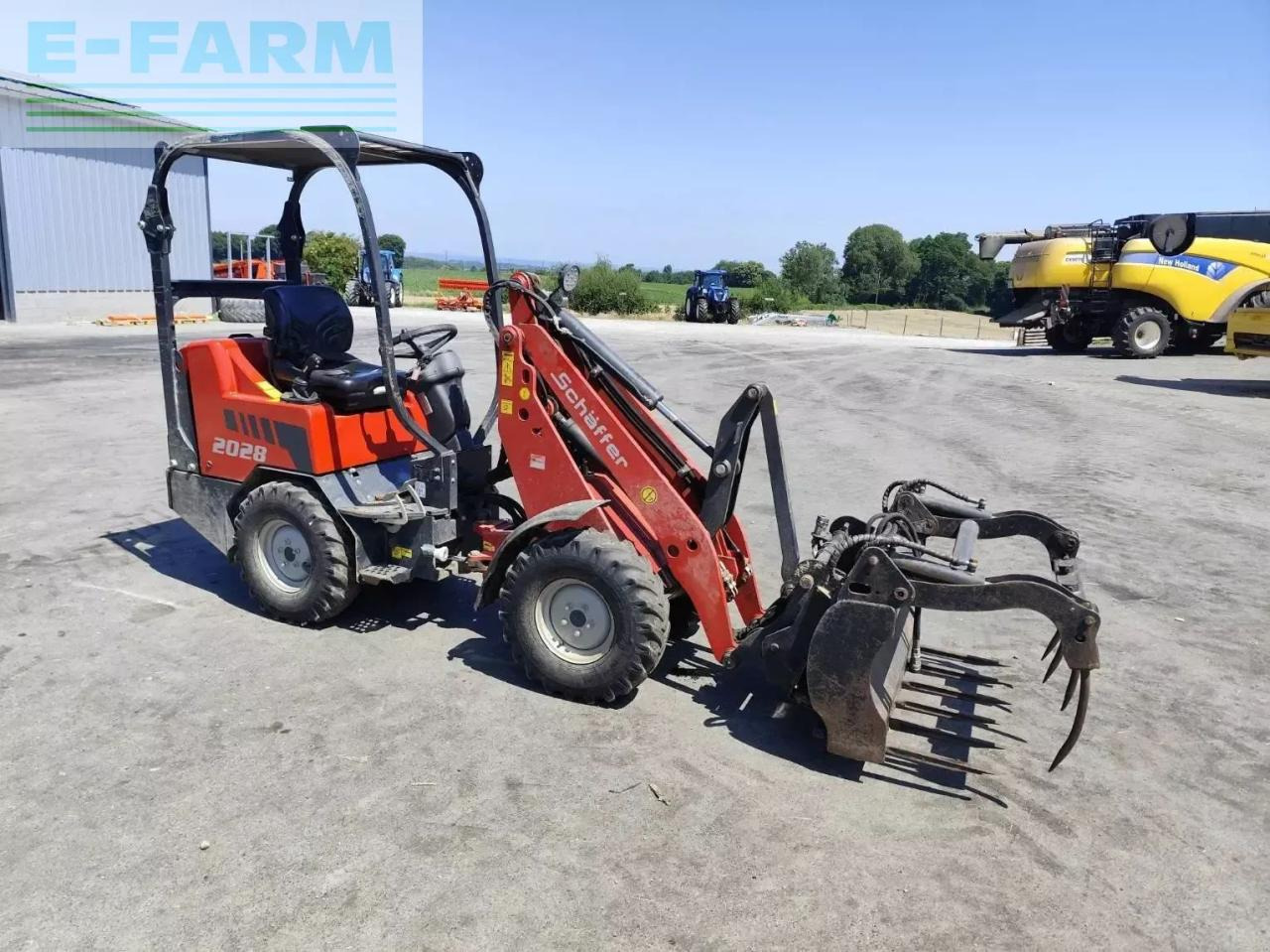 Schäffer 2028 - Teleszkópos rakodó: 1 kép. Schäffer 2028 - Teleszkópos rakodó: 1 kép.