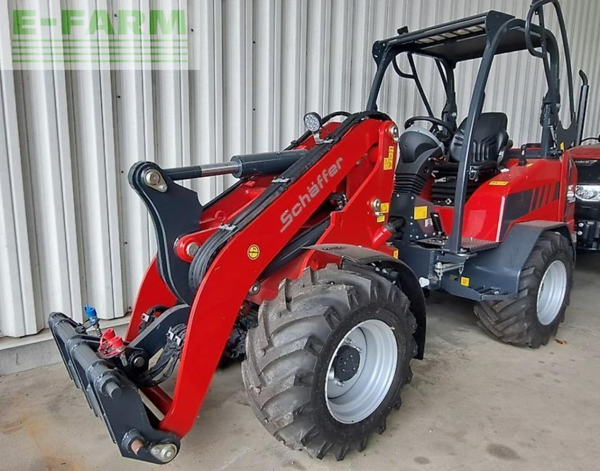 Schäffer 4670 z mit fahrerschutzdach - Minikotró: 3 kép. Schäffer 4670 z mit fahrerschutzdach - Minikotró: 3 kép.