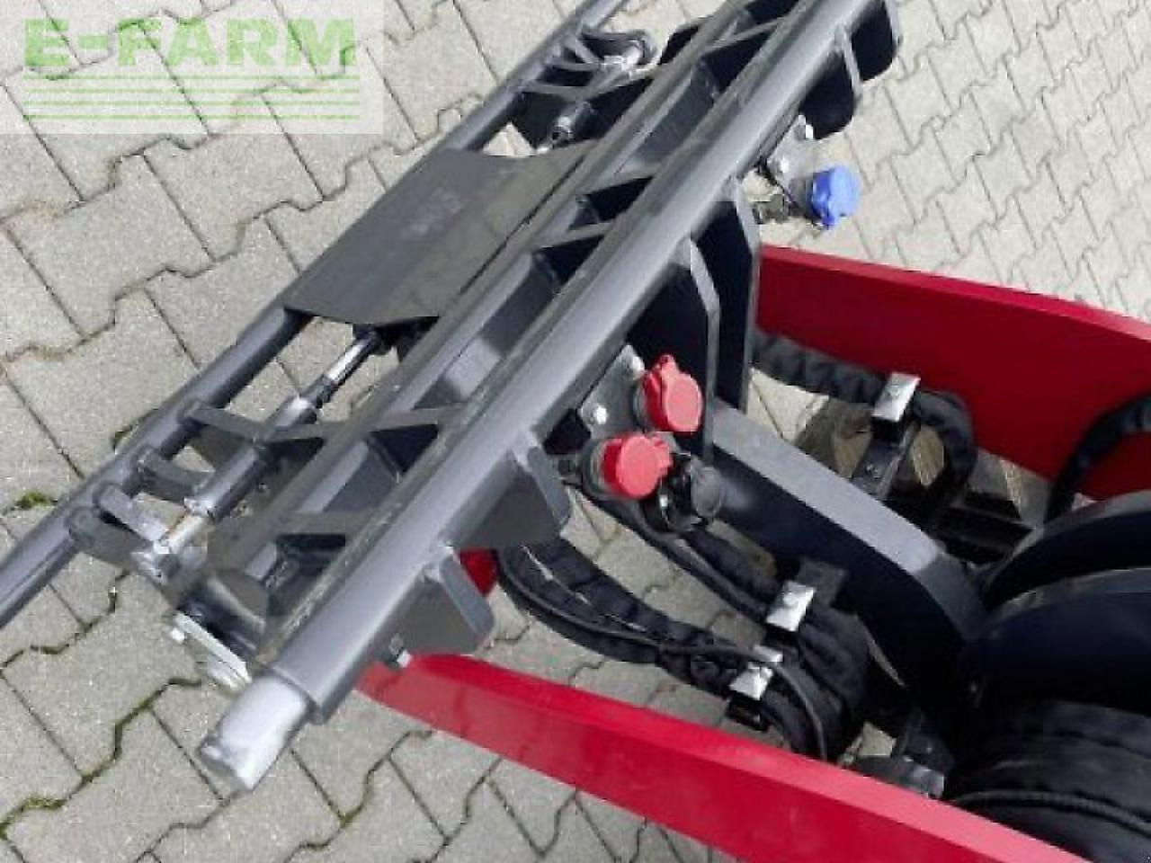 Schäffer 4670 z radlader - Minikotró: 5 kép. Schäffer 4670 z radlader - Minikotró: 5 kép.