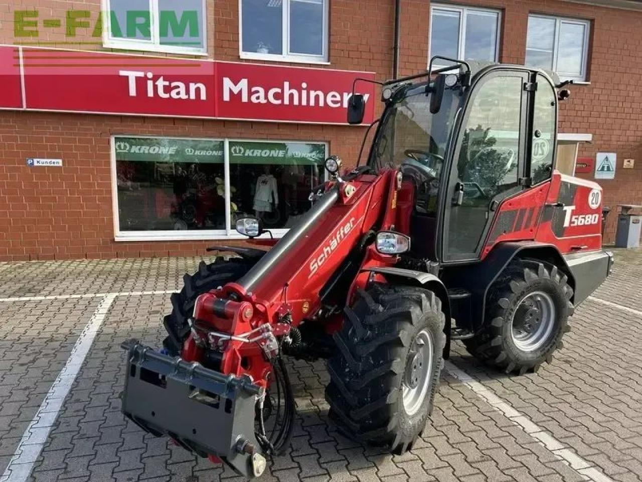 Schäffer 5680 t - Minikotró: 1 kép. Schäffer 5680 t - Minikotró: 1 kép.