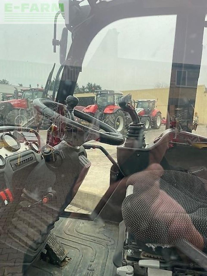 Schäffer 6680 t - Gumikerekes homlokrakodó: 3 kép. Schäffer 6680 t - Gumikerekes homlokrakodó: 3 kép.