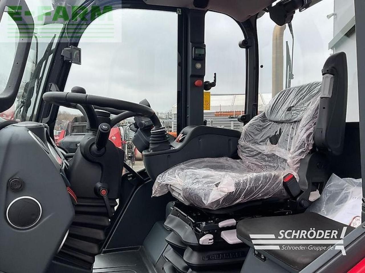 Schäffer 9660 t - Teleszkópos rakodó: 5 kép. Schäffer 9660 t - Teleszkópos rakodó: 5 kép.