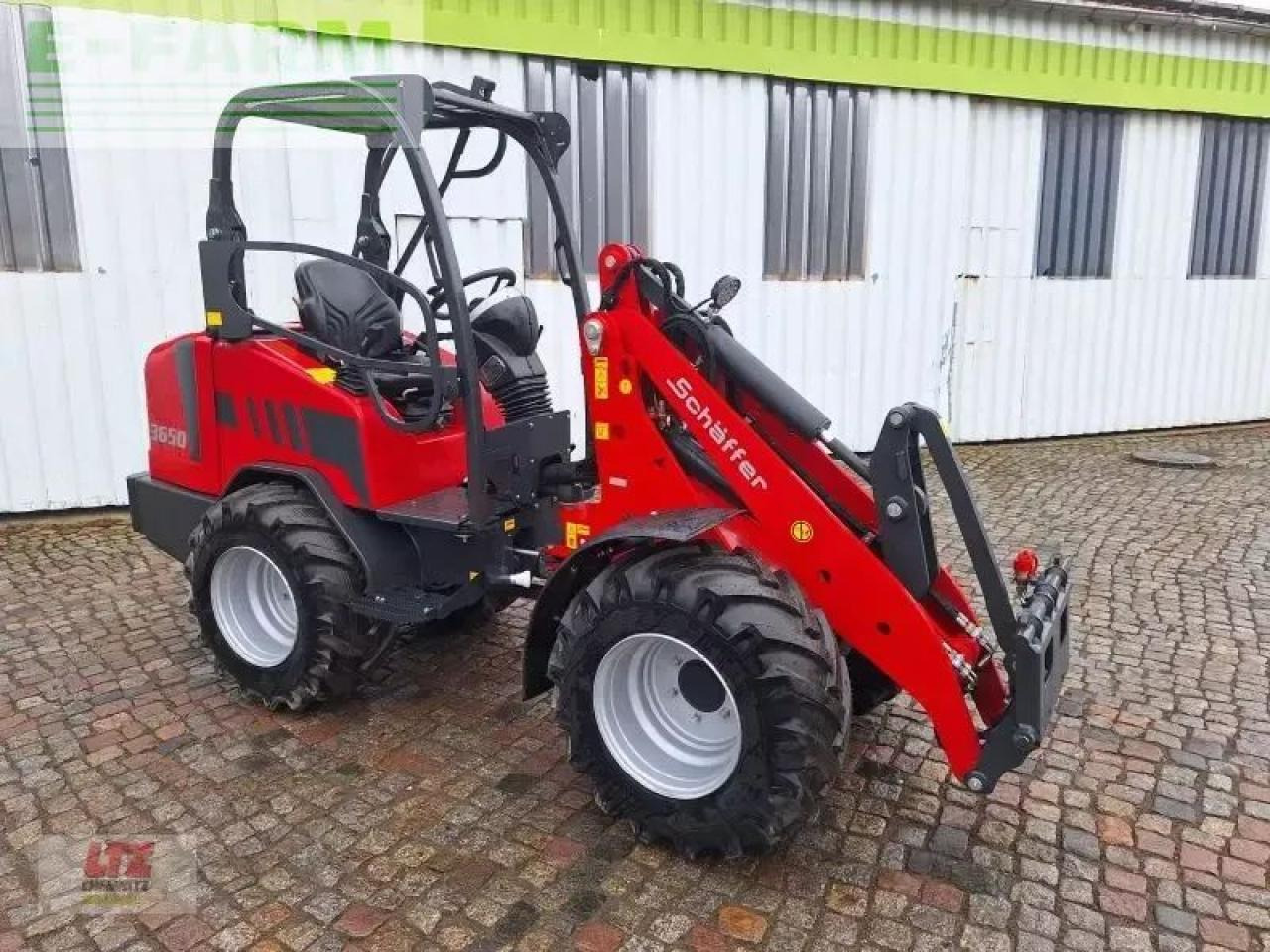 Schäffer schäffer 3650 fsd - Gumikerekes homlokrakodó: 1 kép. Schäffer schäffer 3650 fsd - Gumikerekes homlokrakodó: 1 kép.