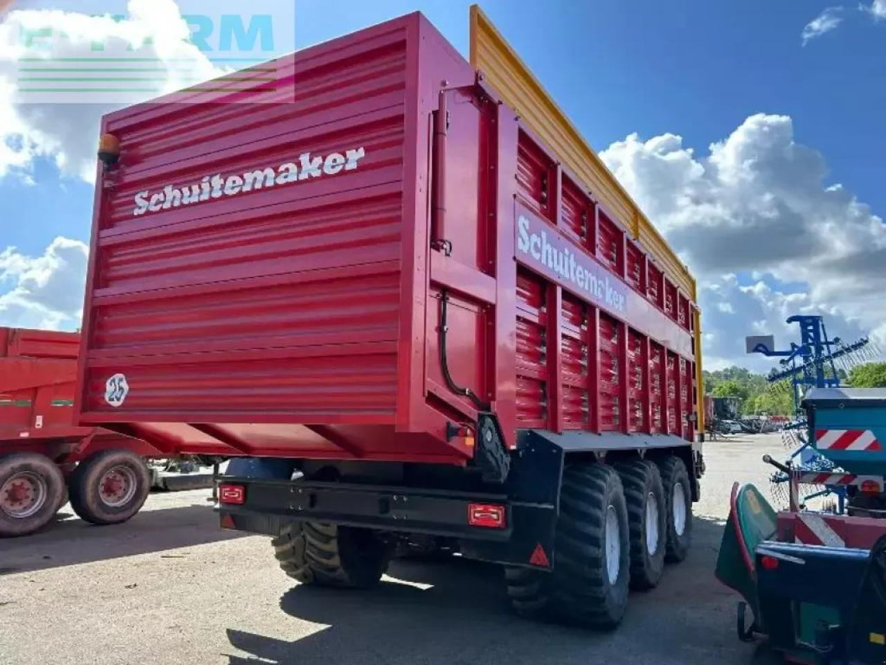 Schuitemaker SR Holland rapide 840 - Rendfelszedő: 3 kép. Schuitemaker SR Holland rapide 840 - Rendfelszedő: 3 kép.