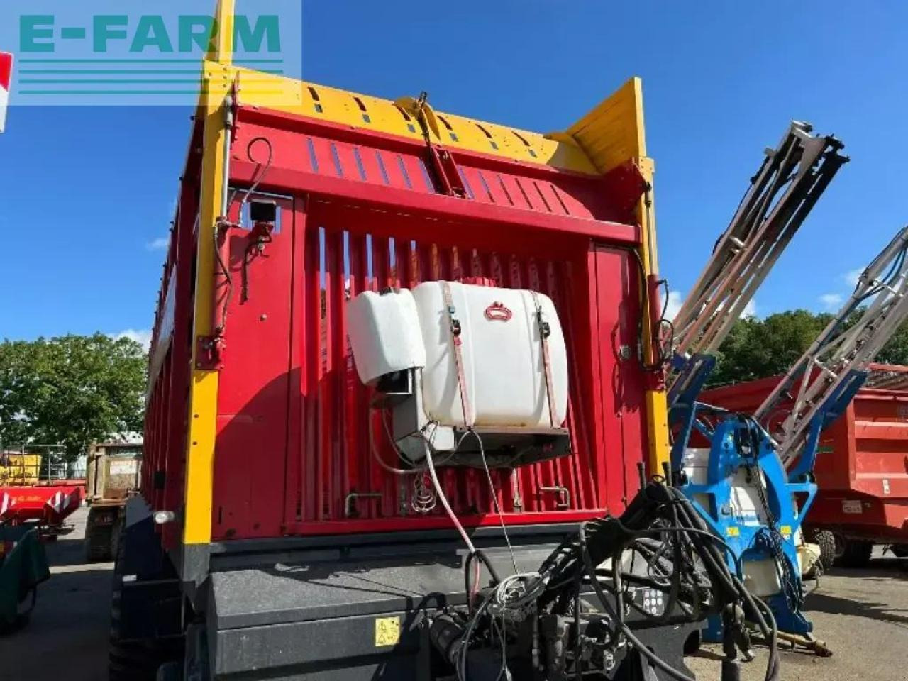 Schuitemaker SR Holland rapide 840 - Rendfelszedő: 4 kép. Schuitemaker SR Holland rapide 840 - Rendfelszedő: 4 kép.