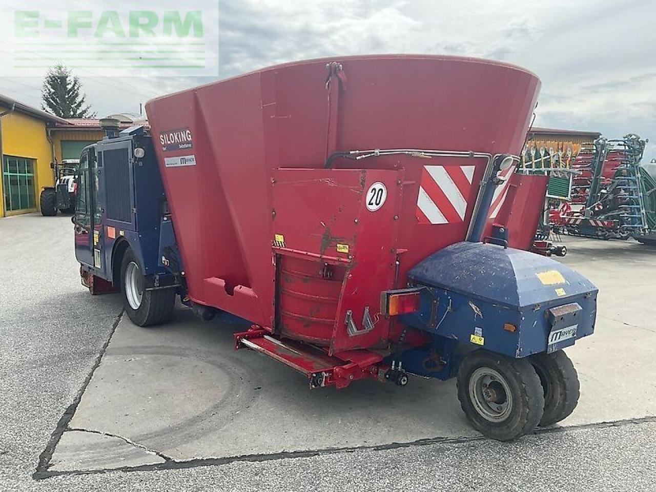 Siloking 16 m³ selbstfahrer - Állattartás gépei: 4 kép. Siloking 16 m³ selbstfahrer - Állattartás gépei: 4 kép.