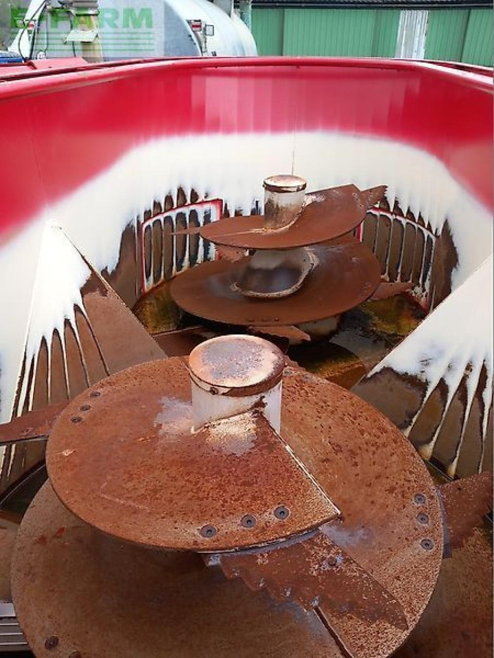 Siloking duo 18-t - Állattartás gépei: 5 kép. Siloking duo 18-t - Állattartás gépei: 5 kép.