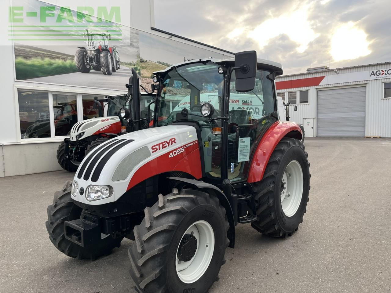 Steyr 4055 kompakt s (stage v) S - Traktor: 1 kép. Steyr 4055 kompakt s (stage v) S - Traktor: 1 kép.