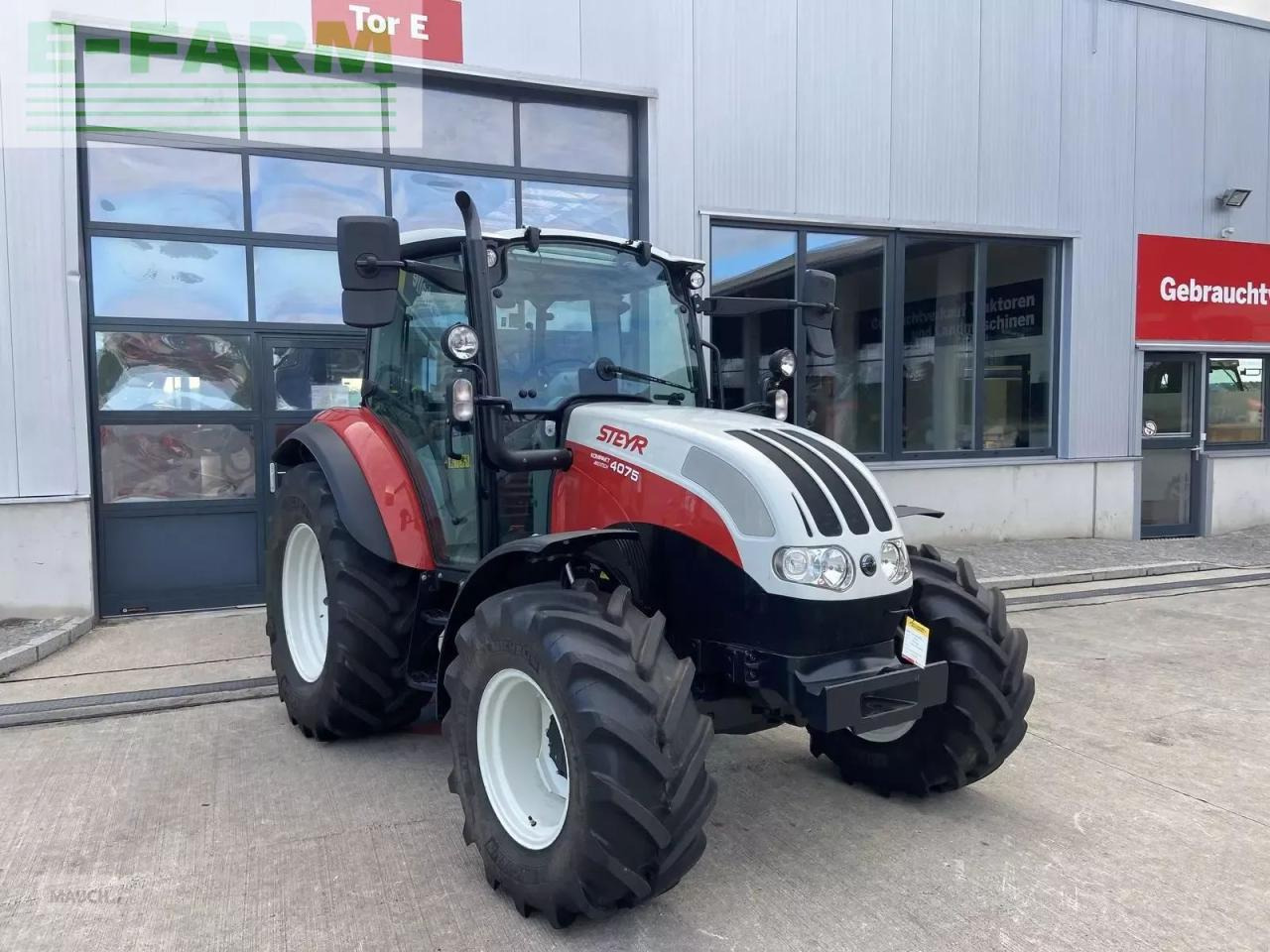 Steyr 4075 kompakt - Traktor: 3 kép. Steyr 4075 kompakt - Traktor: 3 kép.