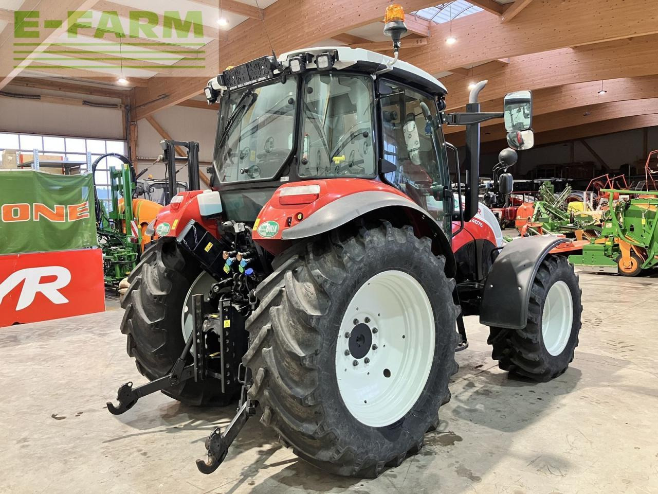 Steyr 4075 kompakt et profi - Traktor: 3 kép. Steyr 4075 kompakt et profi - Traktor: 3 kép.