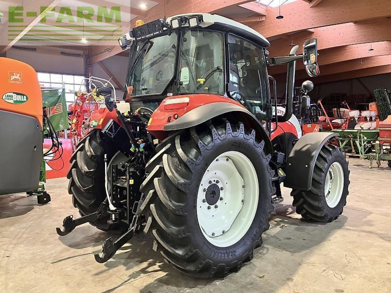Steyr 4090 kompakt (stage v) - Traktor: 3 kép. Steyr 4090 kompakt (stage v) - Traktor: 3 kép.