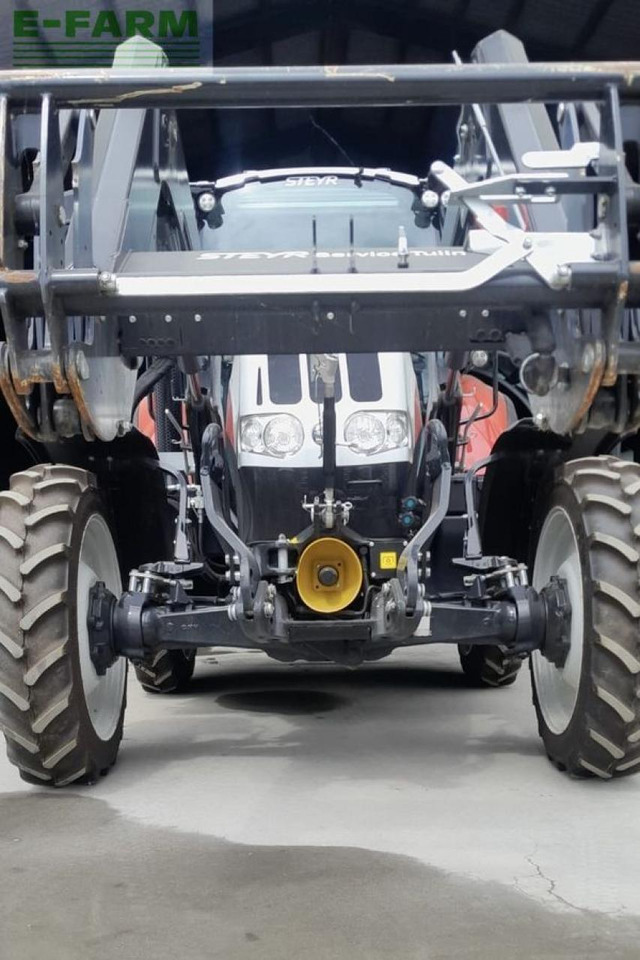 Steyr 4100 multi (stage v) - Traktor: 3 kép. Steyr 4100 multi (stage v) - Traktor: 3 kép.