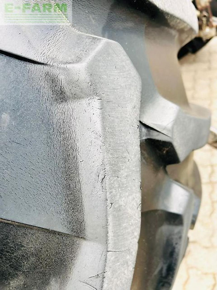 Traktor Steyr 4105 multi: 7 kép. Traktor Steyr 4105 multi: 7 kép.