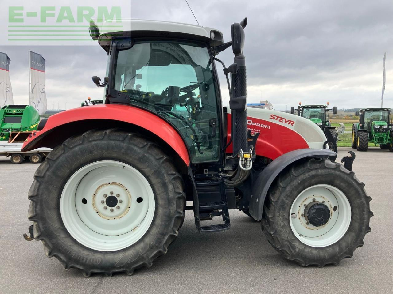 Steyr 4110 Profi - Traktor: 5 kép. Steyr 4110 Profi - Traktor: 5 kép.