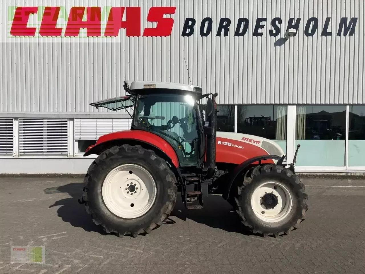 Steyr 6135 profi - Traktor: 2 kép. Steyr 6135 profi - Traktor: 2 kép.