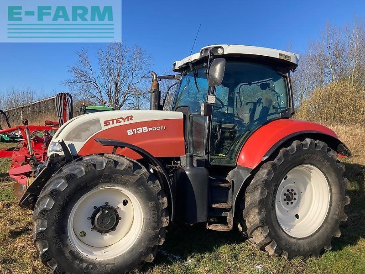 Steyr 6135 profi - Traktor: 2 kép. Steyr 6135 profi - Traktor: 2 kép.
