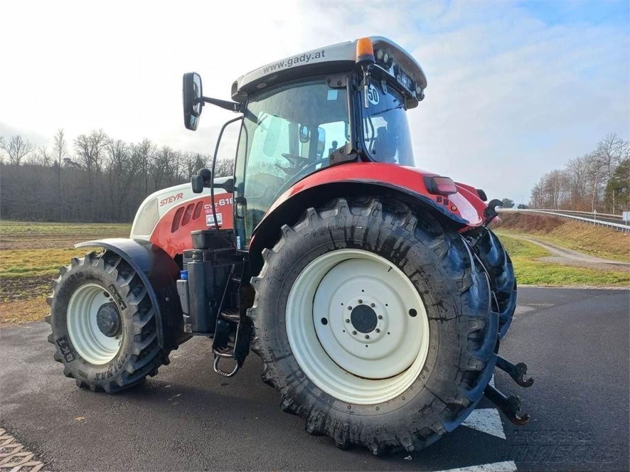 Steyr 6165 cvt hi-escr profi - Traktor: 4 kép. Steyr 6165 cvt hi-escr profi - Traktor: 4 kép.