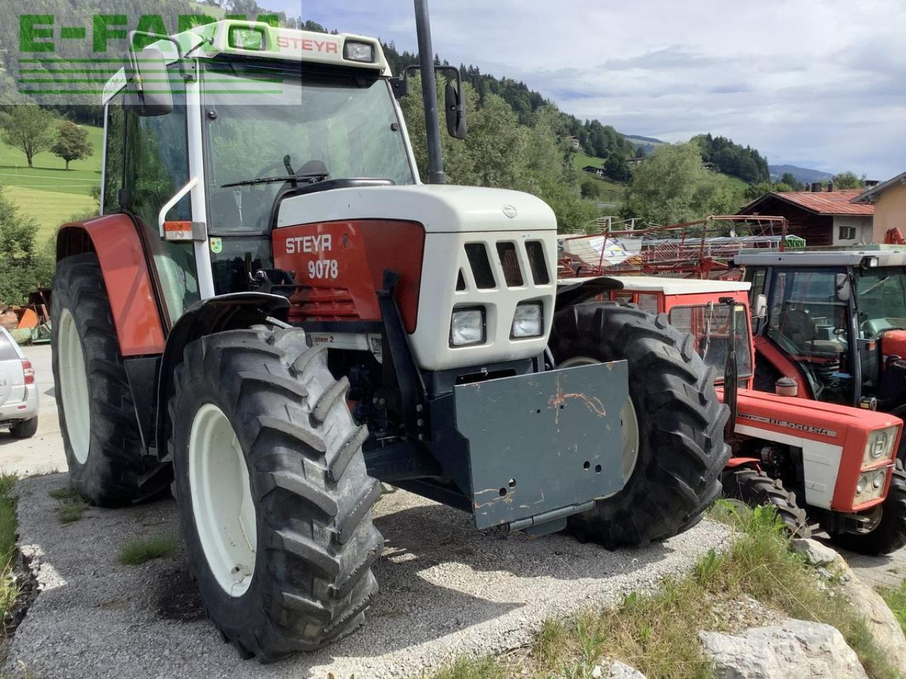 Steyr 9078 a t - Traktor: 2 kép. Steyr 9078 a t - Traktor: 2 kép.