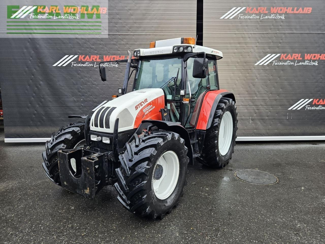 Steyr 9100 m - Traktor: 2 kép. Steyr 9100 m - Traktor: 2 kép.