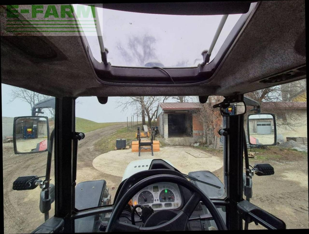 Steyr 9105 a komfort - Traktor: 2 kép. Steyr 9105 a komfort - Traktor: 2 kép.