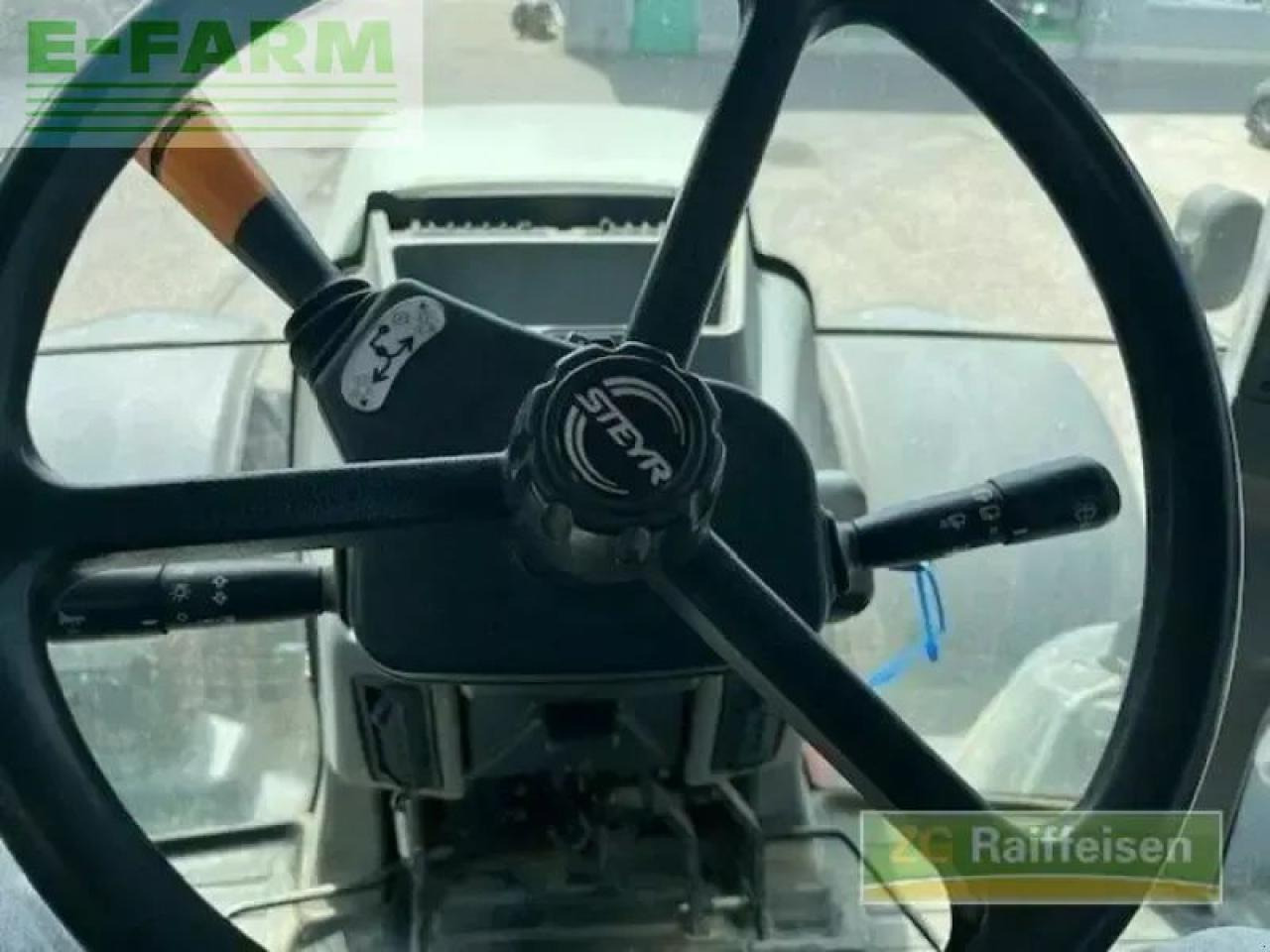 Steyr cvt 6185 - Traktor: 4 kép. Steyr cvt 6185 - Traktor: 4 kép.