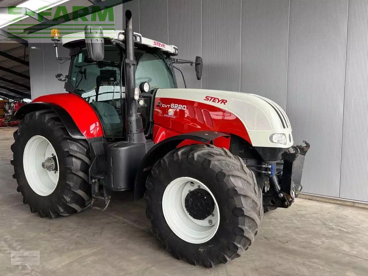 Steyr cvt 6220 - Traktor: 2 kép. Steyr cvt 6220 - Traktor: 2 kép.