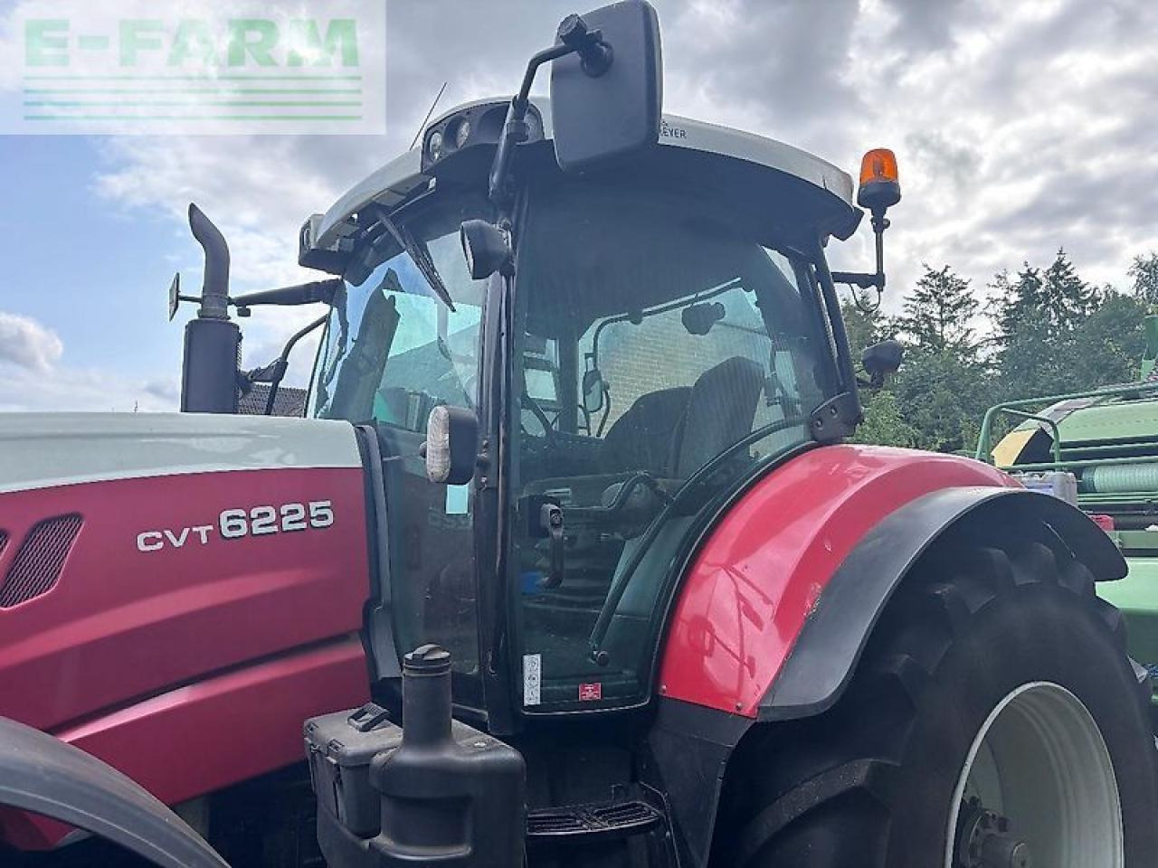 Steyr cvt 6225 - Traktor: 5 kép. Steyr cvt 6225 - Traktor: 5 kép.