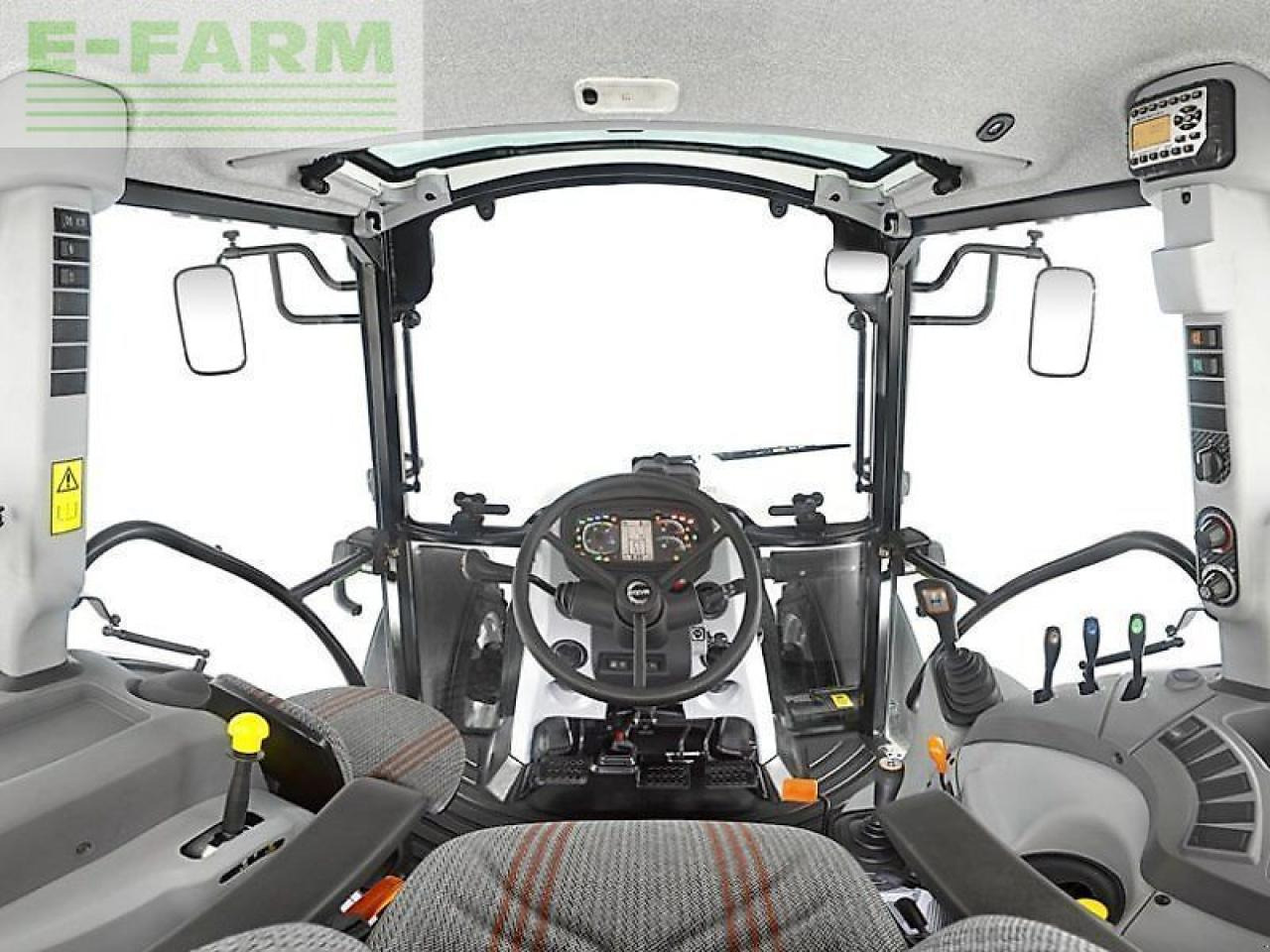Steyr kompakt 4075s - Traktor: 5 kép. Steyr kompakt 4075s - Traktor: 5 kép.
