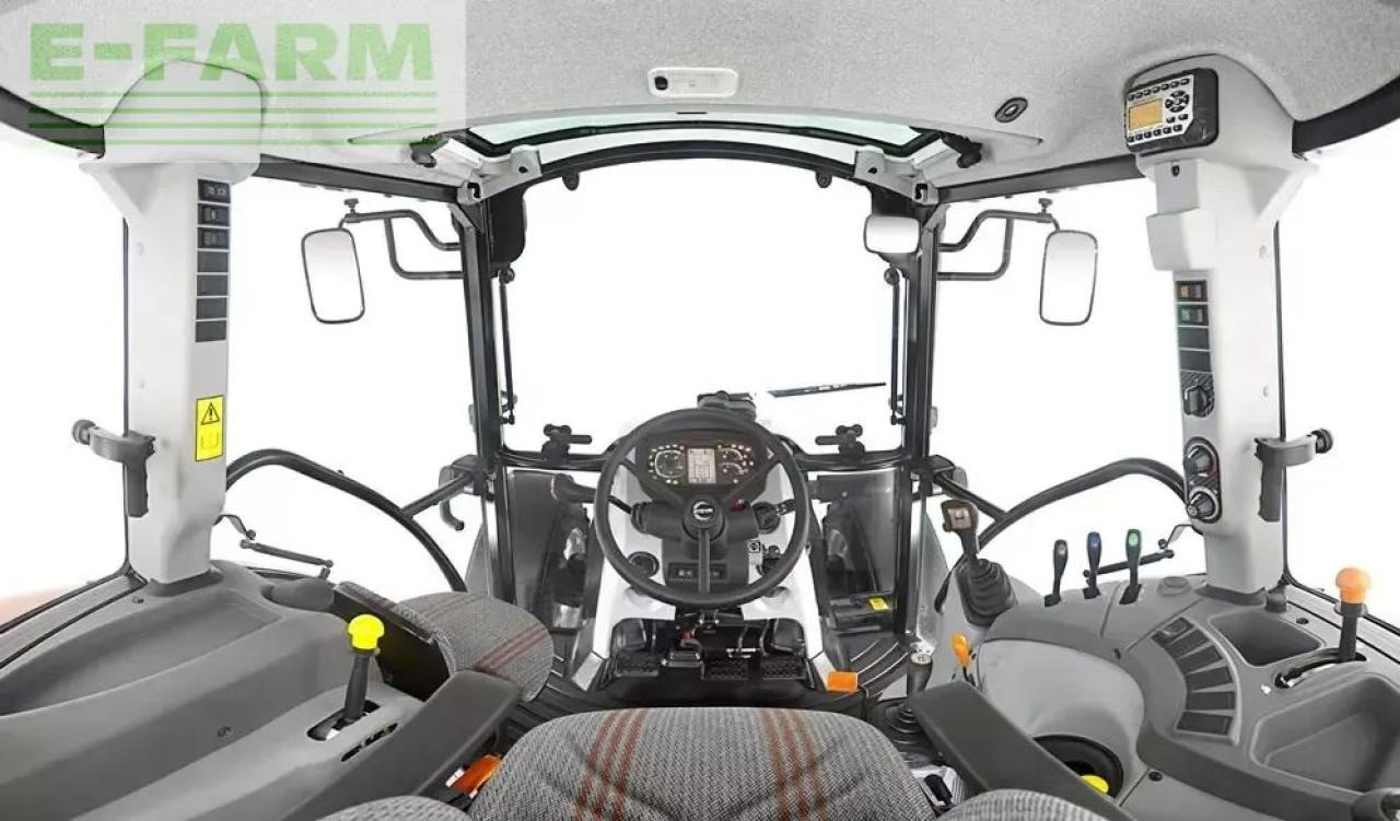 Steyr kompakt 4075s - Traktor: 5 kép. Steyr kompakt 4075s - Traktor: 5 kép.