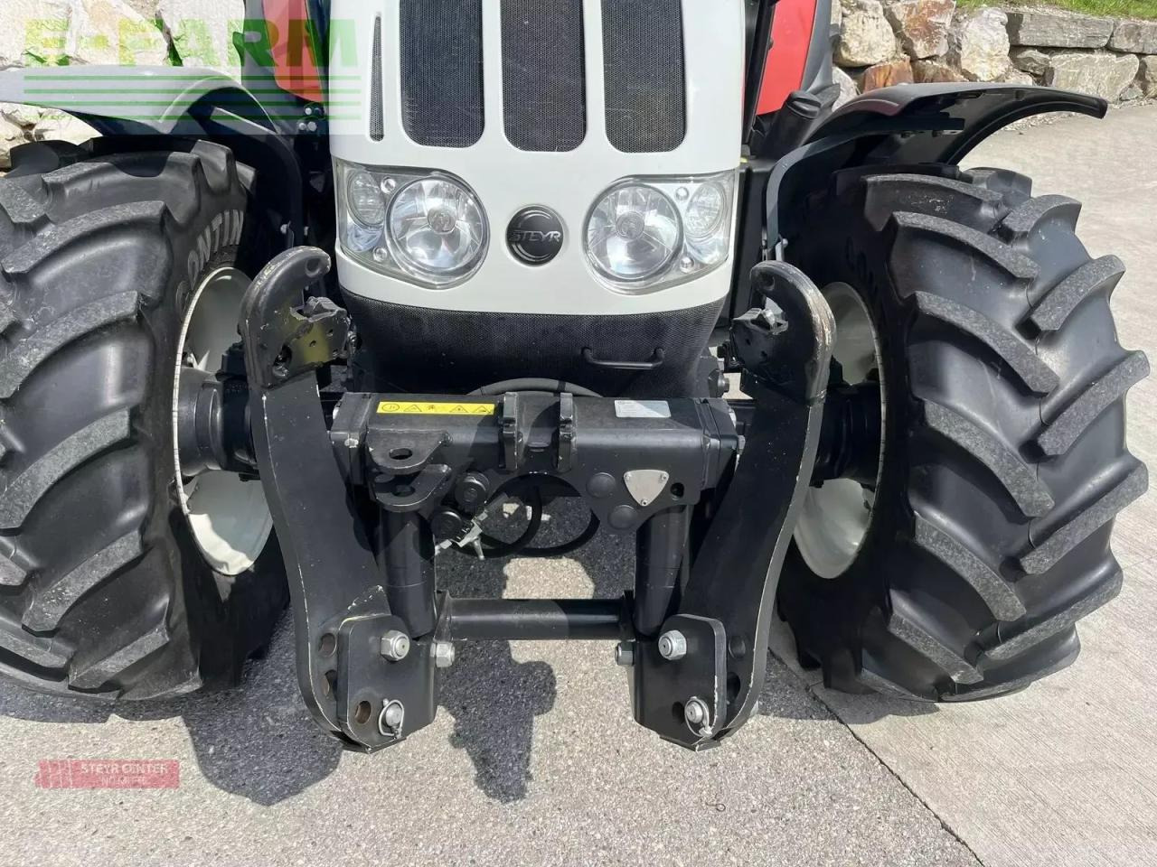 Steyr kompakt 4105 - Traktor: 4 kép. Steyr kompakt 4105 - Traktor: 4 kép.
