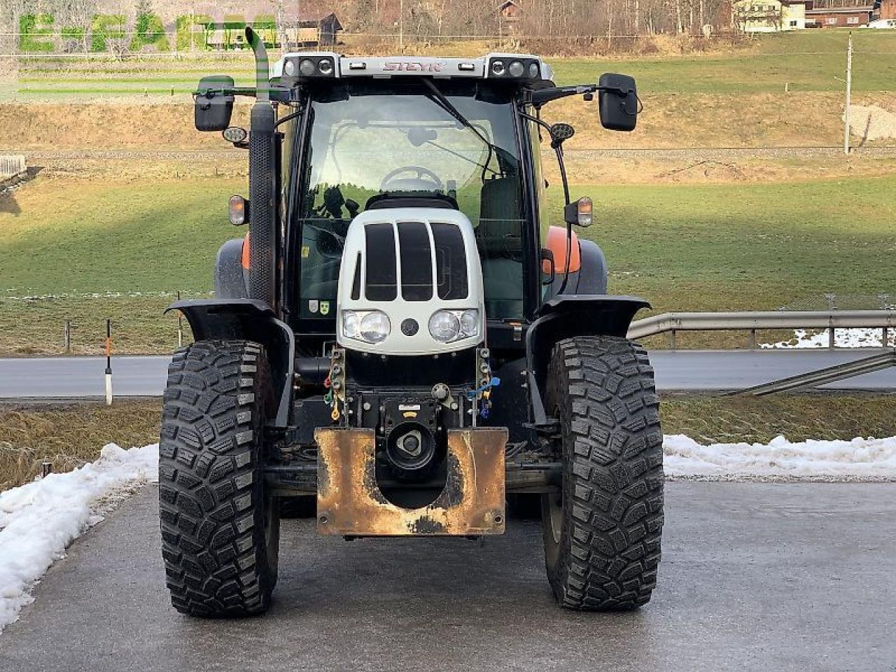Steyr profi 6140 - Traktor: 3 kép. Steyr profi 6140 - Traktor: 3 kép.