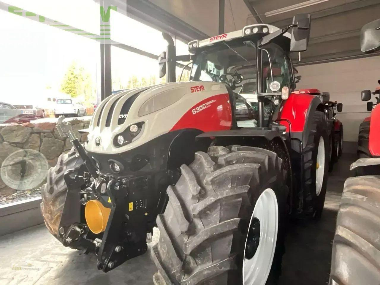 Steyr terrus 6300 cvt CVT - Traktor: 3 kép. Steyr terrus 6300 cvt CVT - Traktor: 3 kép.