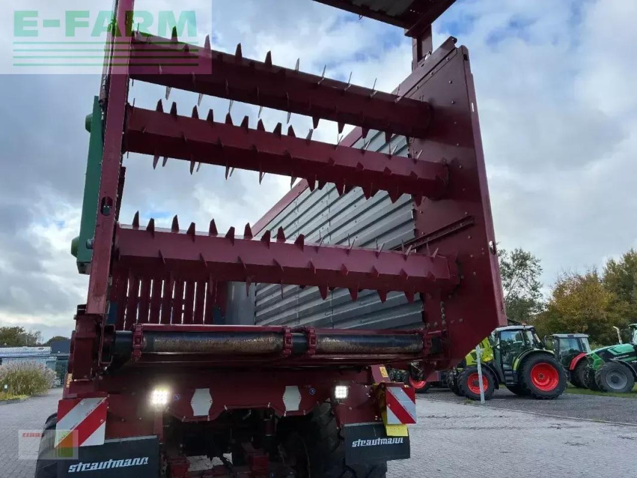 Strautmann giga-vitesse cfs 4001 do - Rendfelszedő: 2 kép. Strautmann giga-vitesse cfs 4001 do - Rendfelszedő: 2 kép.