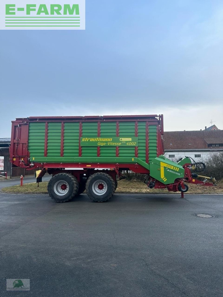 Strautmann giga-vitesse cfs 4002 - Rendfelszedő: 4 kép. Strautmann giga-vitesse cfs 4002 - Rendfelszedő: 4 kép.