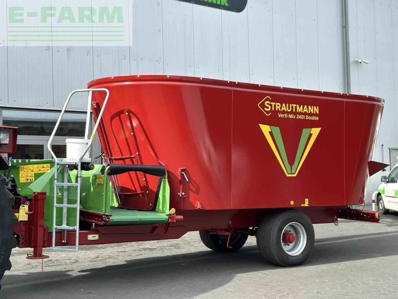 Strautmann verti-mix 2401 double - Állattartás gépei: 1 kép. Strautmann verti-mix 2401 double - Állattartás gépei: 1 kép.